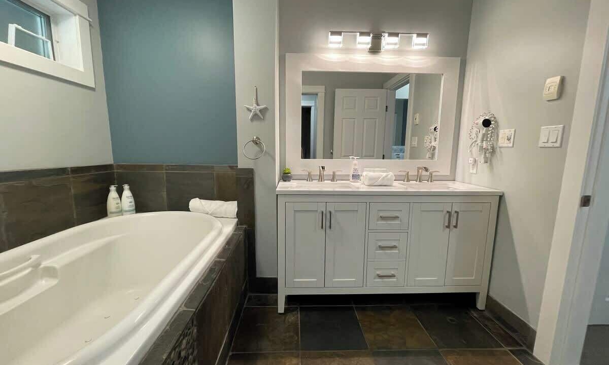 Photo of Bathroom in Regional District of Nanaimo
