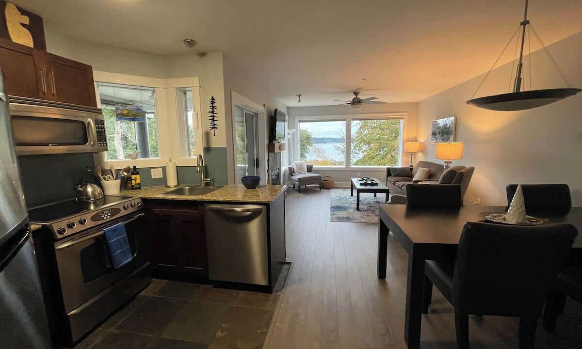 Photo of Kitchen in Regional District of Nanaimo