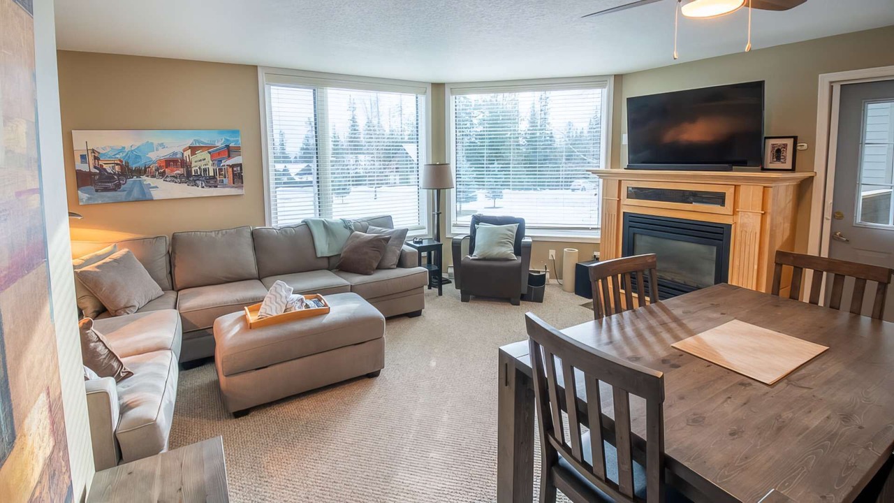 Photo of Livingroom in East Kootenay
