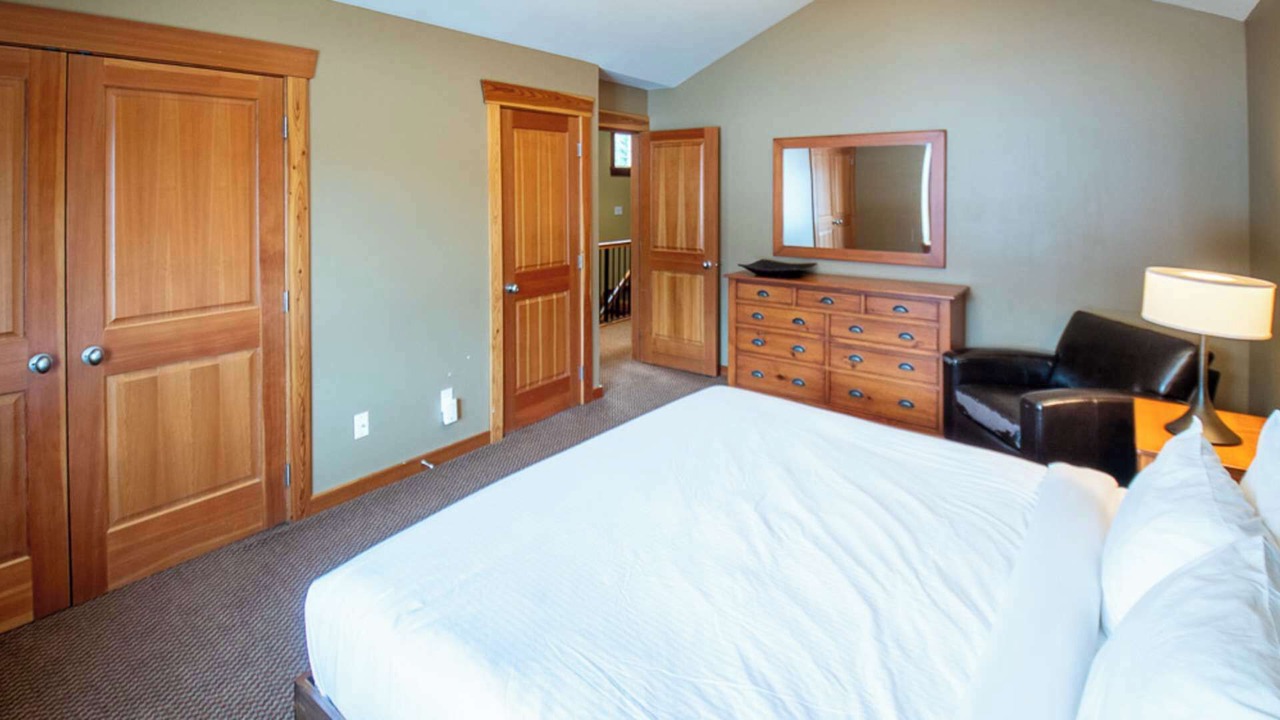 Photo of Bedroom in East Kootenay