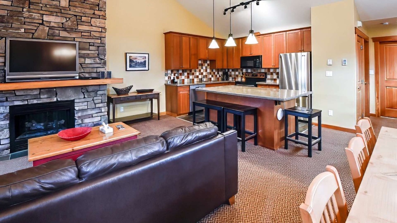 Photo of Livingroom in East Kootenay
