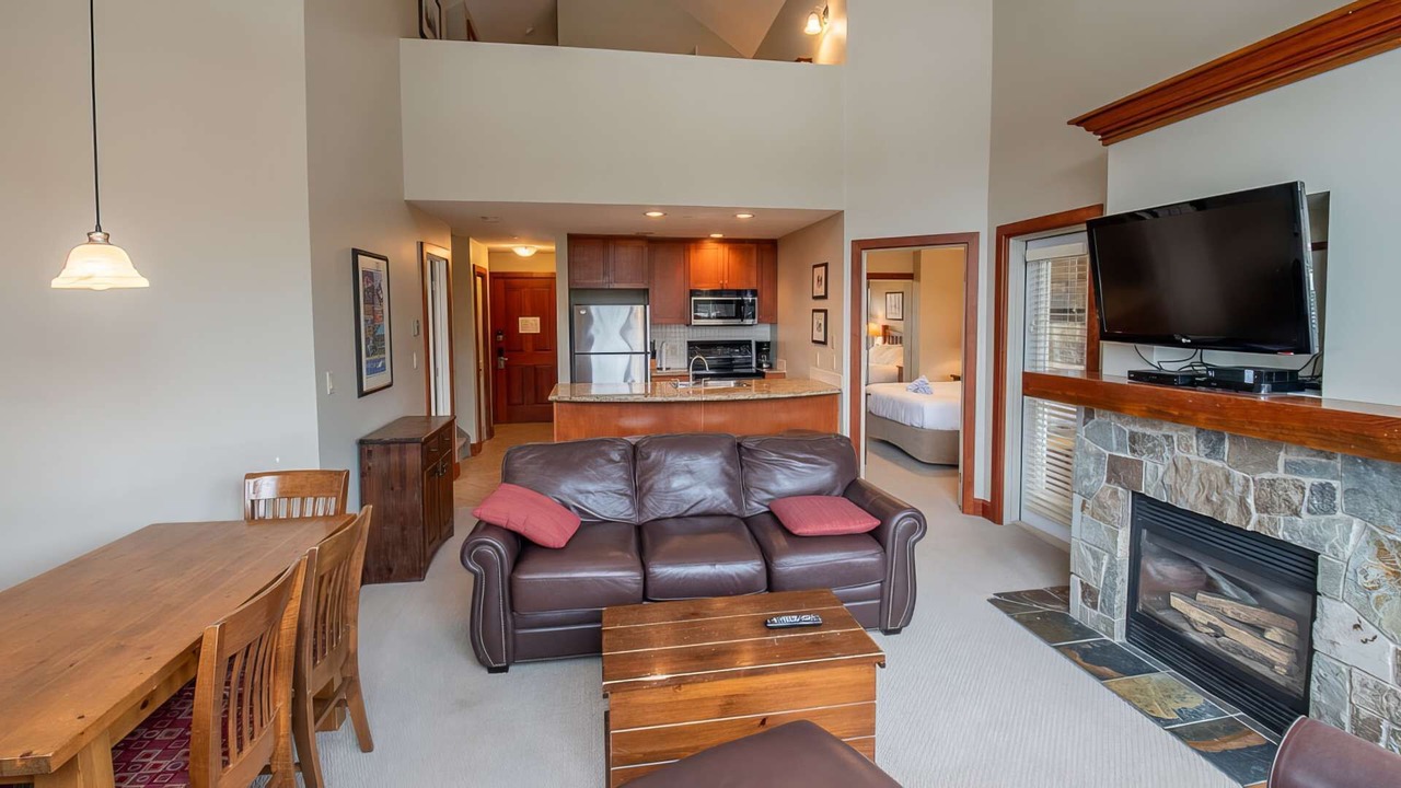 Photo of Livingroom in East Kootenay