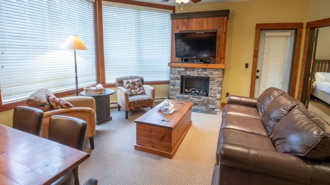 Photo of Livingroom in East Kootenay