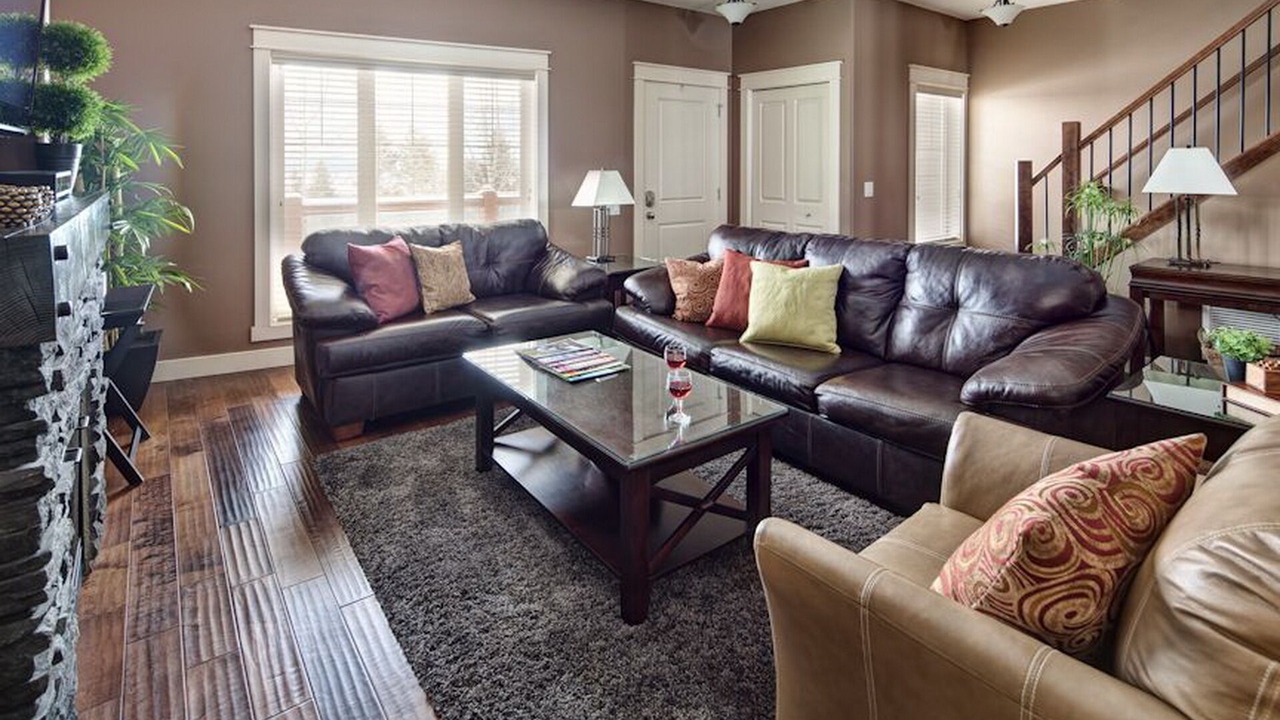 Photo of Livingroom in East Kootenay