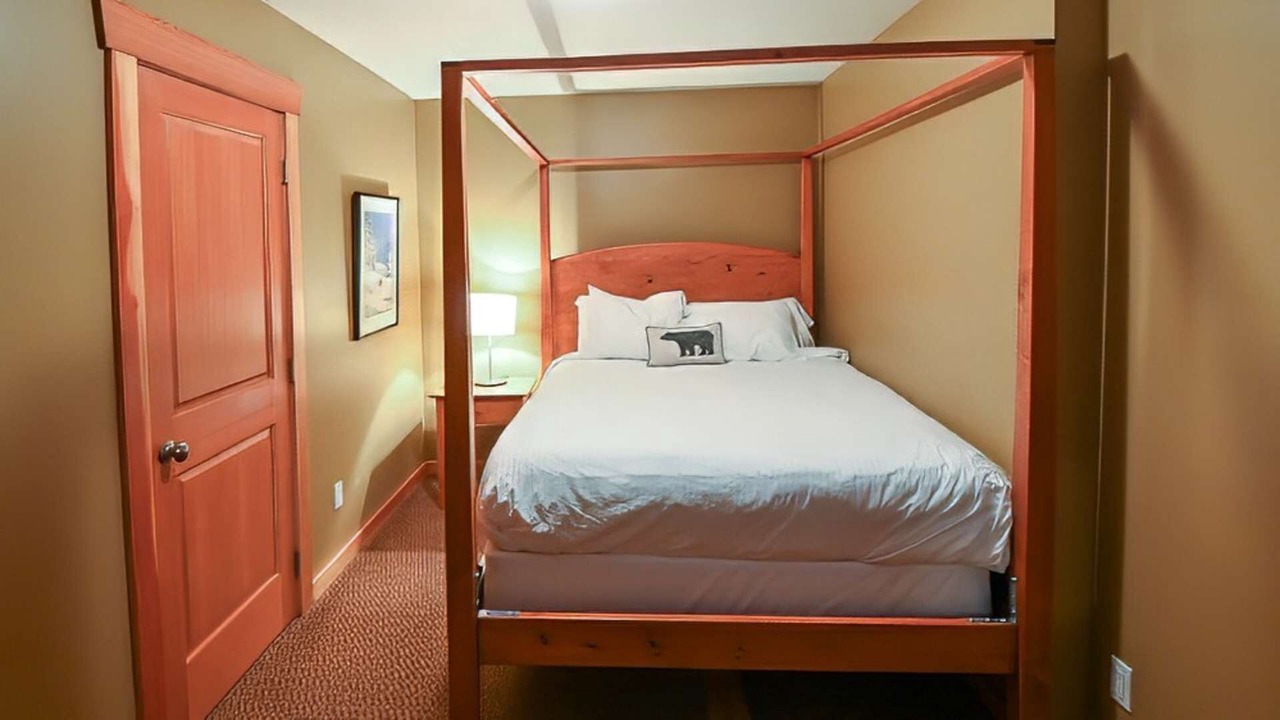 Photo of Bedroom in East Kootenay