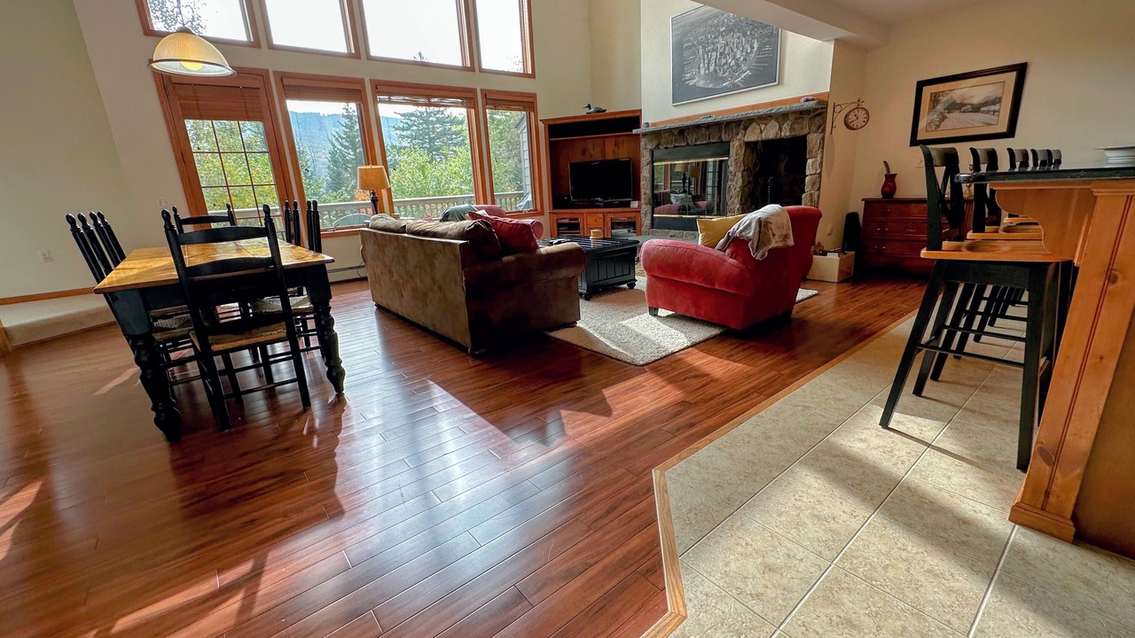 Photo of Livingroom in Carroll