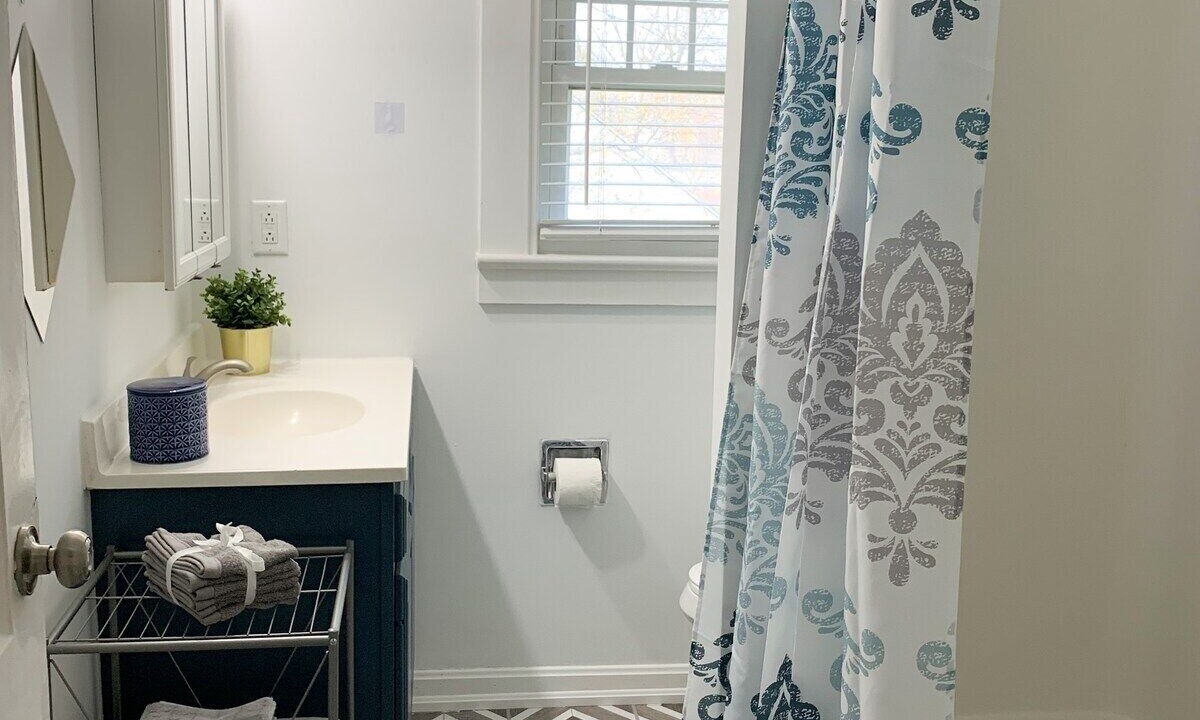 Photo of Bathroom in Kamm's Corners