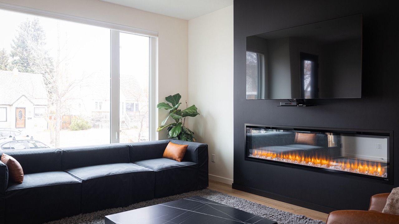 Photo of Livingroom in Southeast Edmonton