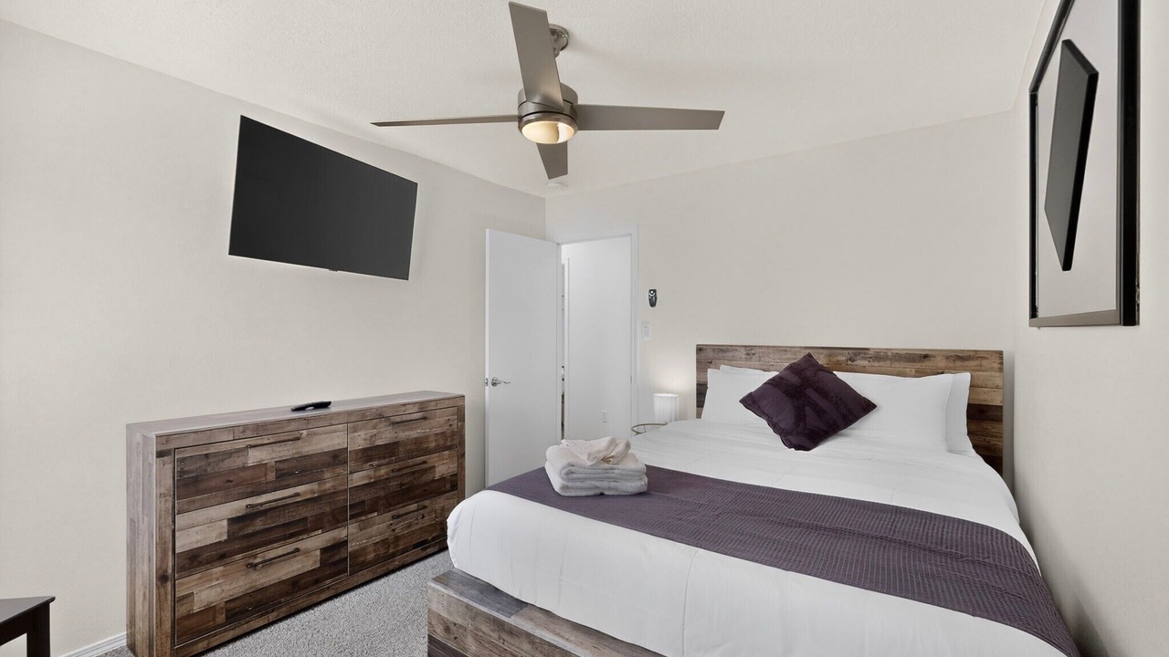 Photo of Bedroom in Tres Placitas