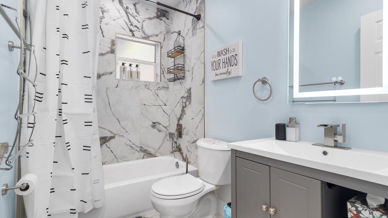 Photo of Bathroom in Miami Gardens