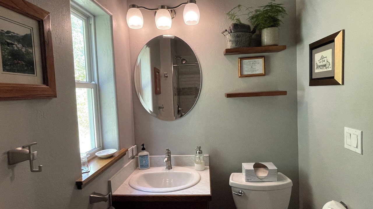 Photo of Bathroom in Gunnison