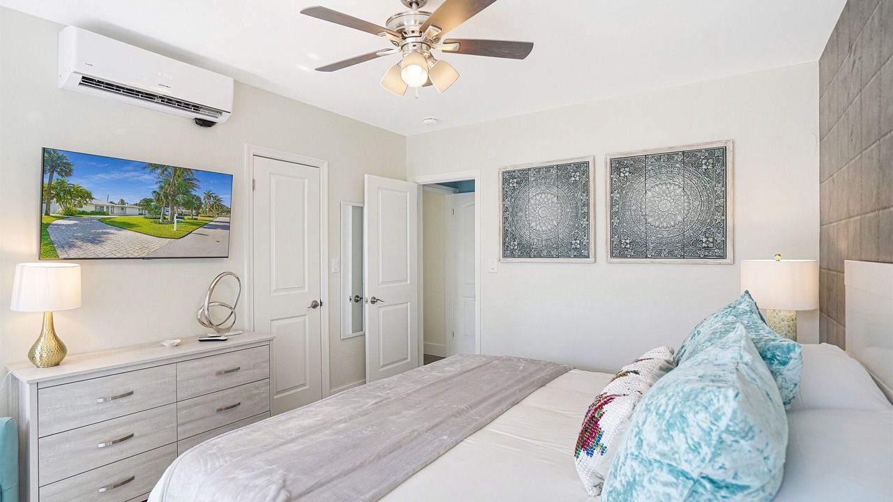 Photo of Bedroom in Lighthouse Point