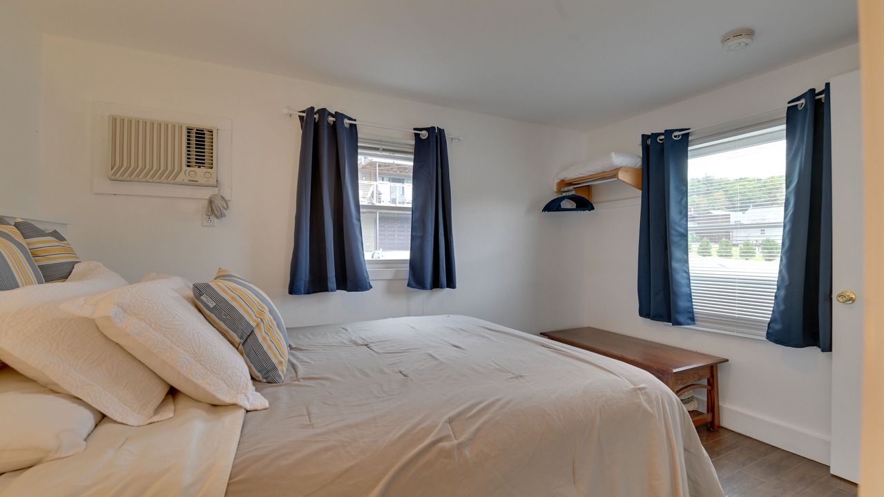 Photo of Bedroom in Bolton Landing