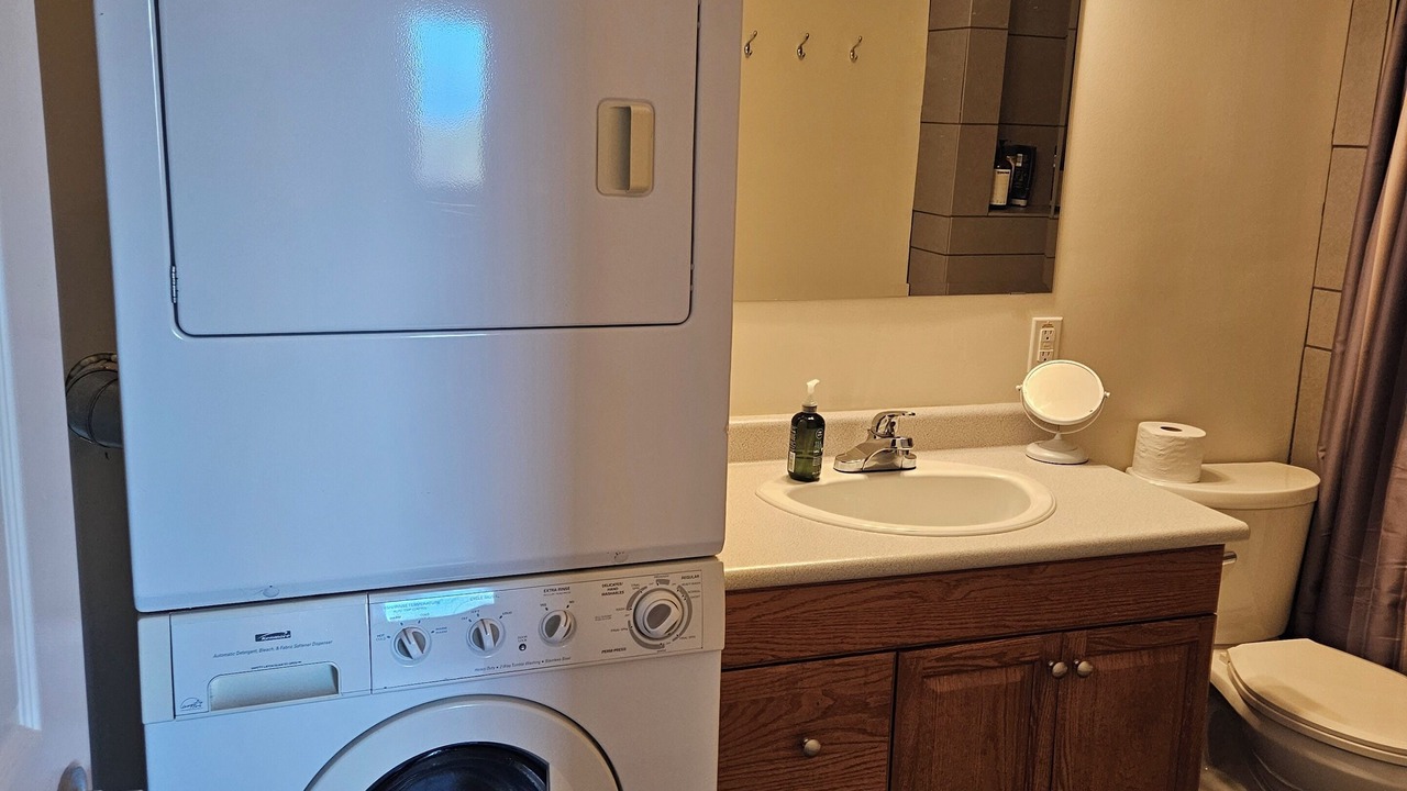 Photo of Bathroom in Courtenay