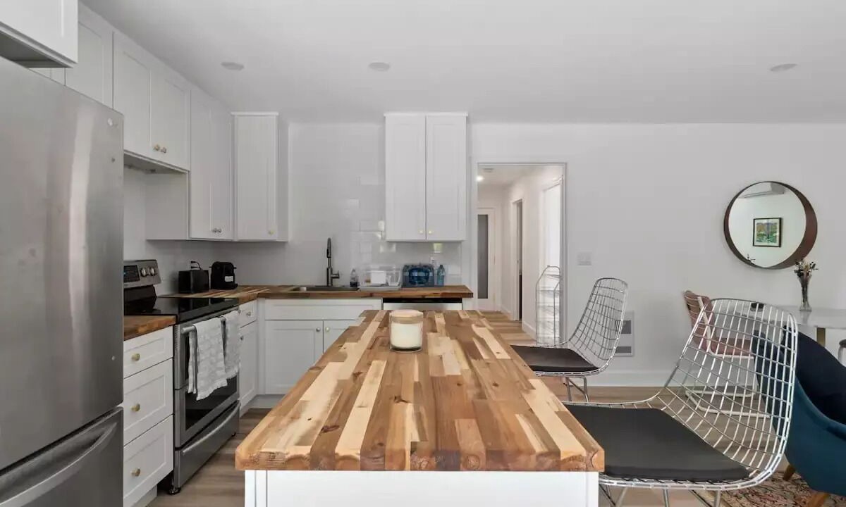 Photo of Kitchen in West Kelowna Estates