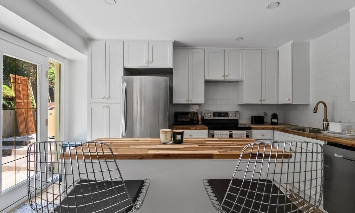 Photo of Kitchen in West Kelowna Estates