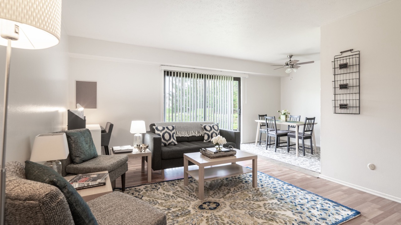 Photo of Livingroom in Mentor