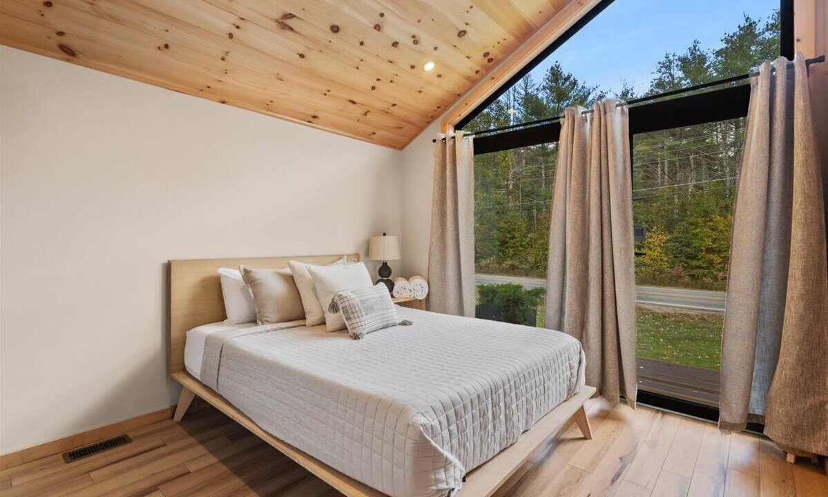 Photo of Bedroom in Bartlett