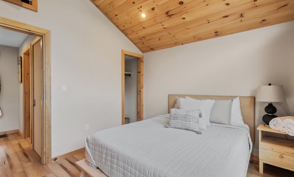 Photo of Bedroom in Bartlett