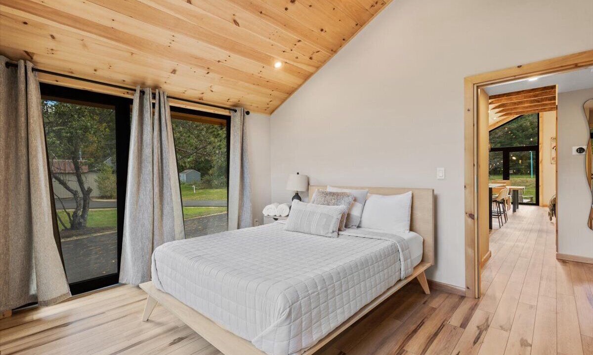Photo of Bedroom in Bartlett