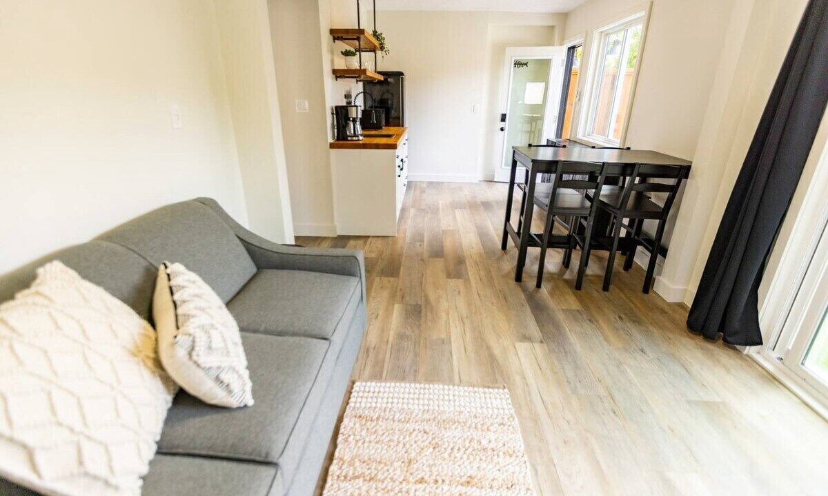 Photo of Livingroom in Lake Cowichan