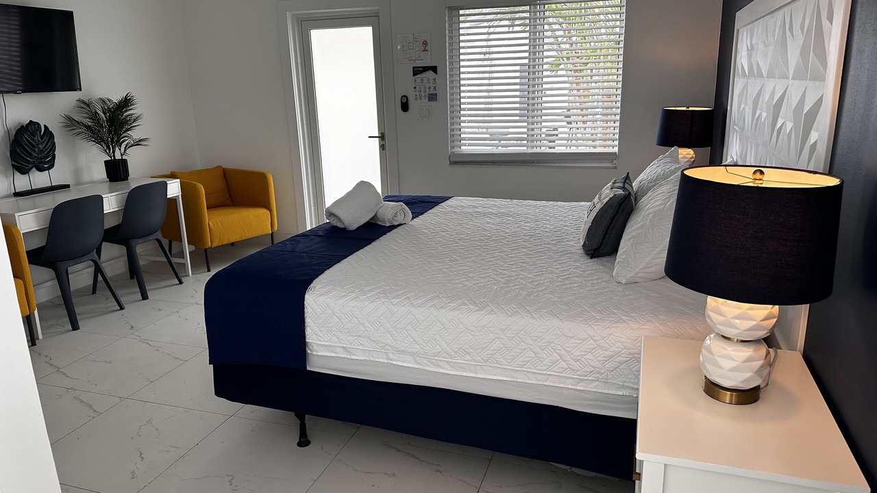 Photo of Bedroom in Lauderdale-by-the-Sea