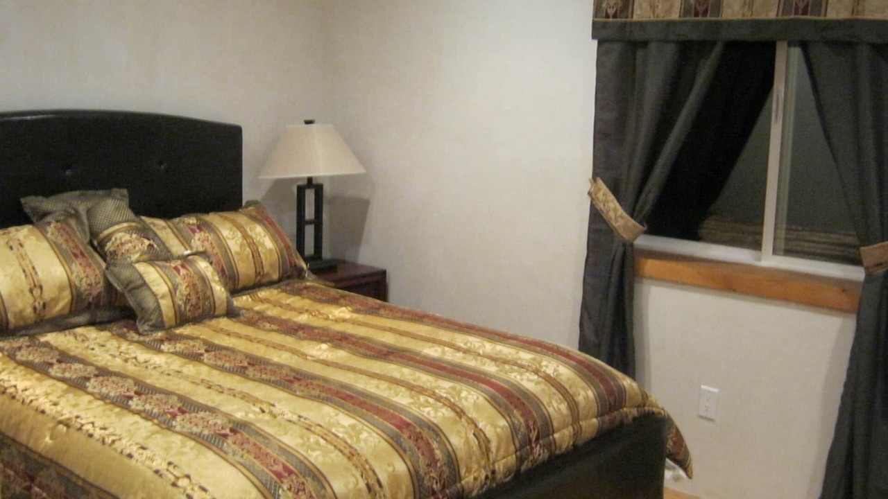 Photo of Bedroom in Taos