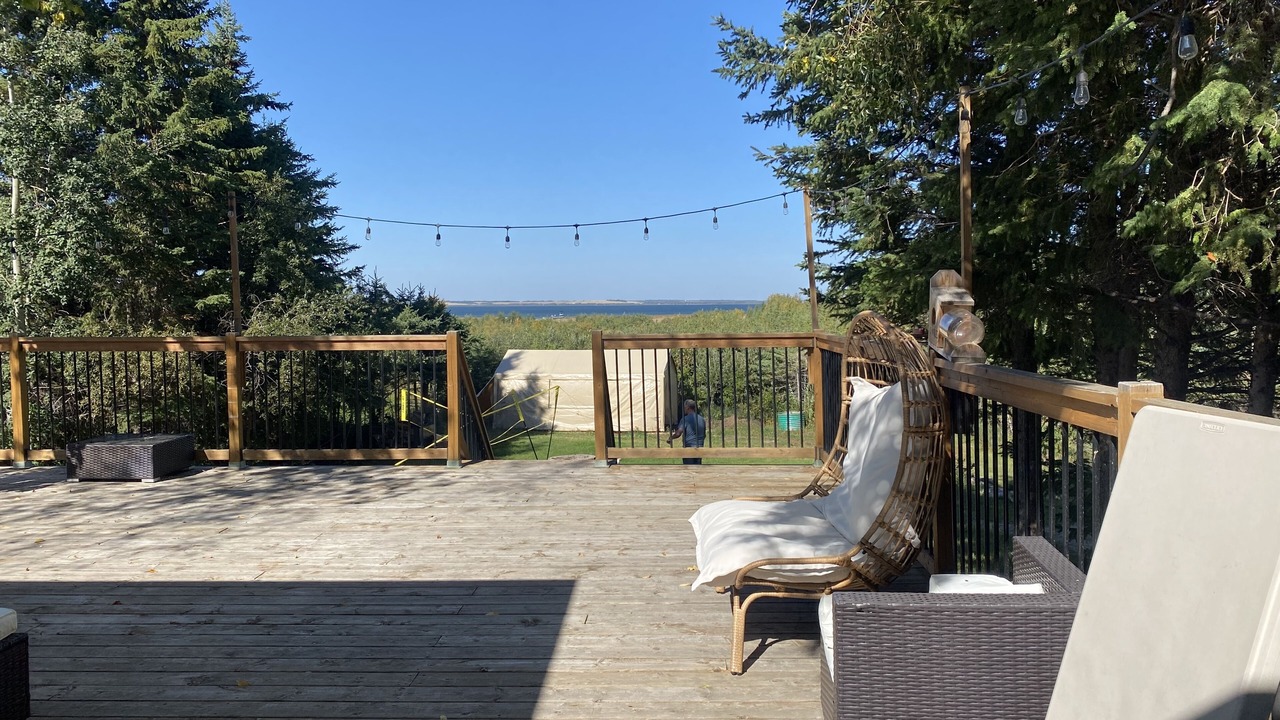 Photo of Patio Balcony in Gull Lake