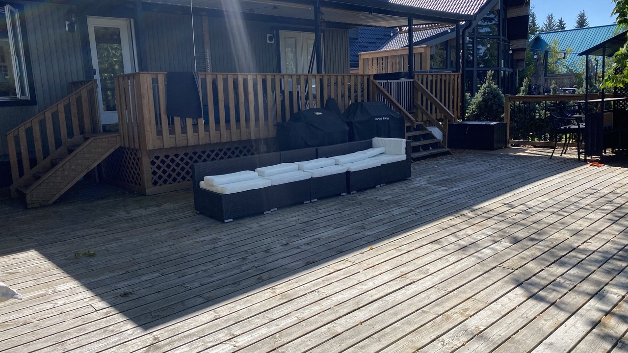 Photo of Patio Balcony in Gull Lake