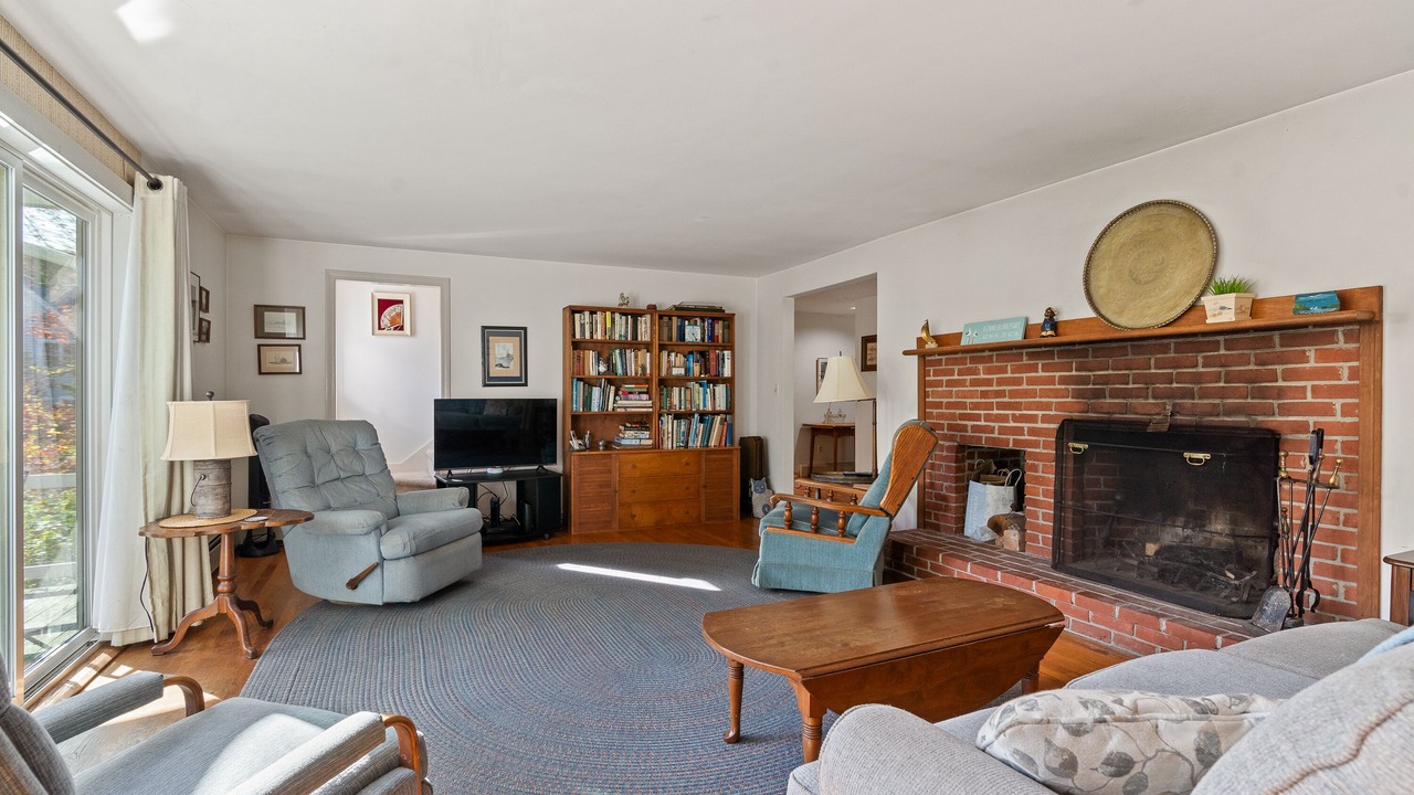 Photo of Livingroom in Cape Porpoise