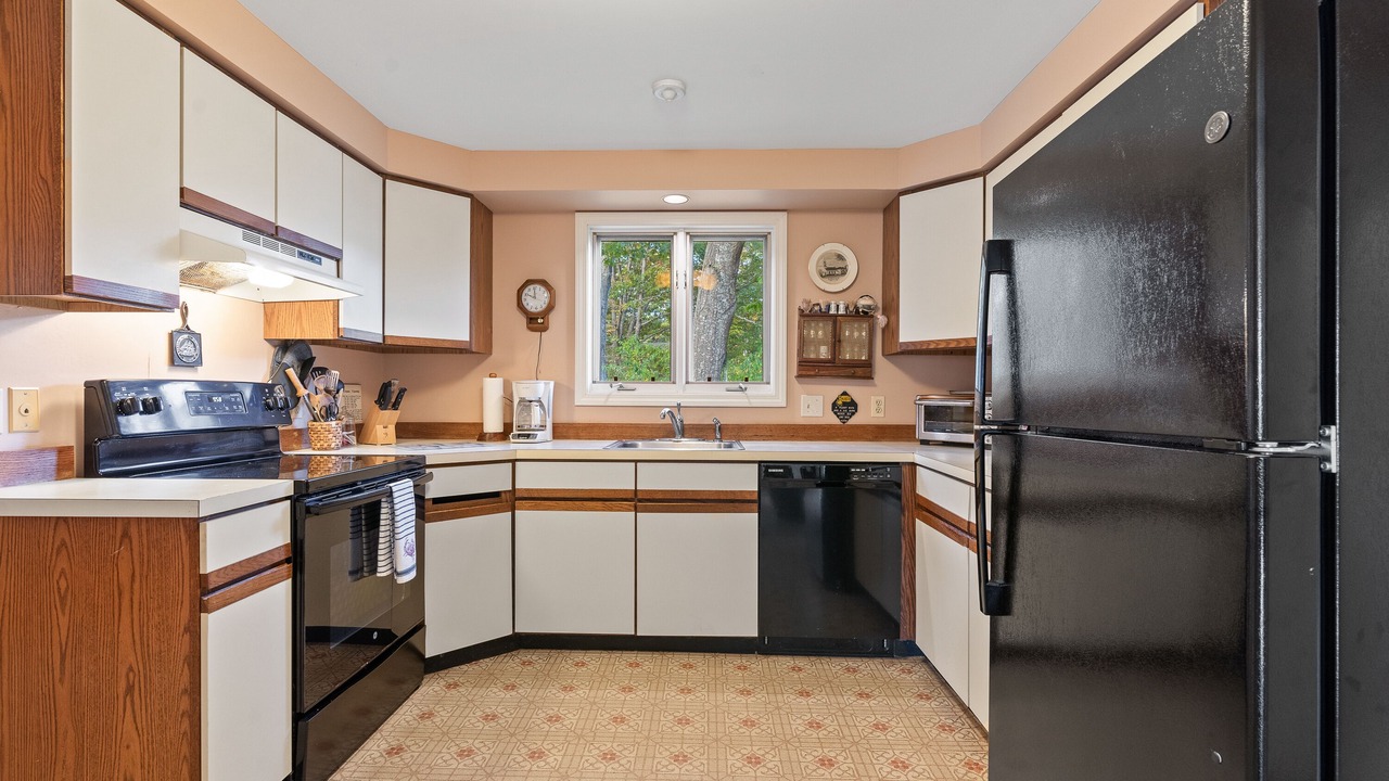 Photo of Kitchen in Cape Porpoise
