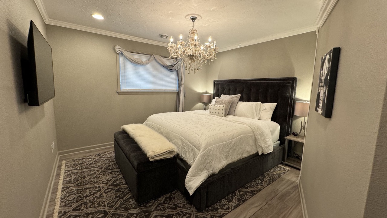 Photo of Bedroom in Strongsville