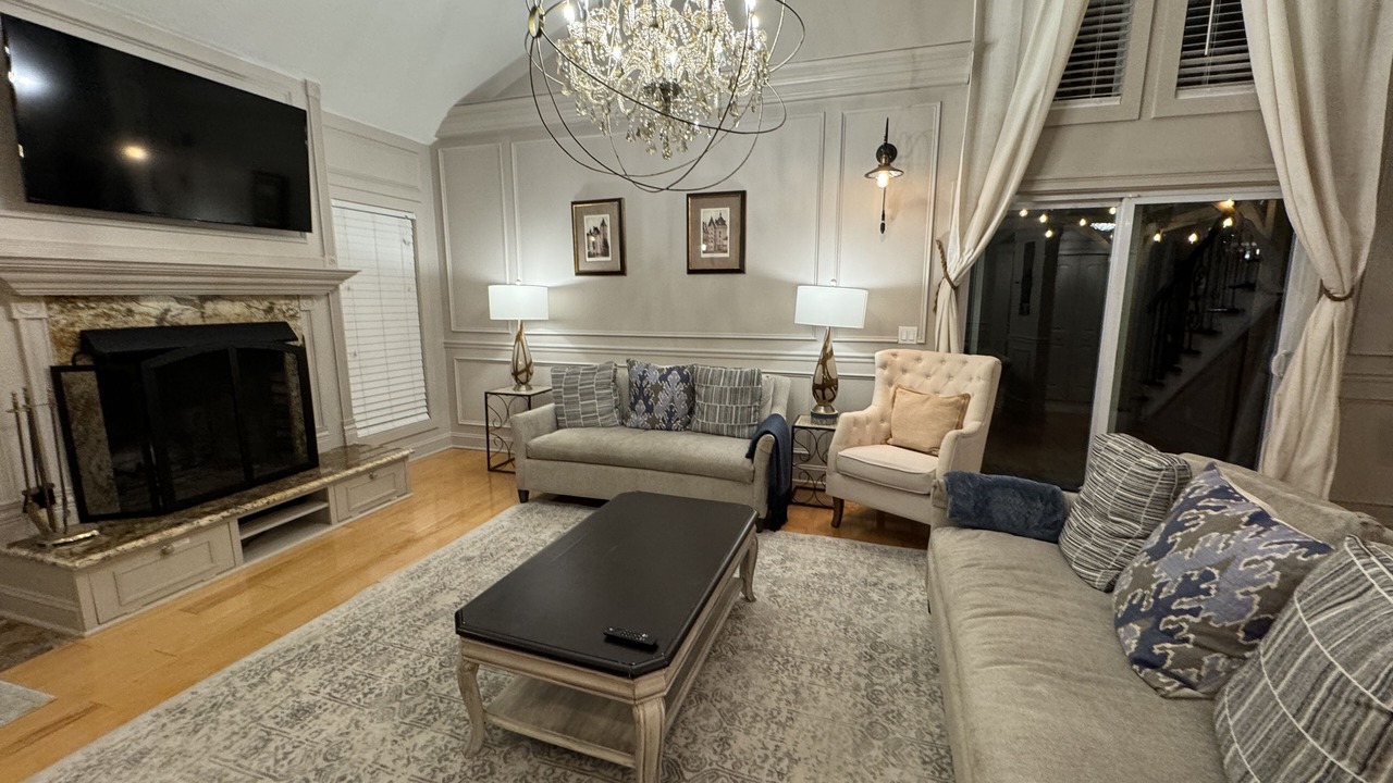 Photo of Livingroom in Strongsville