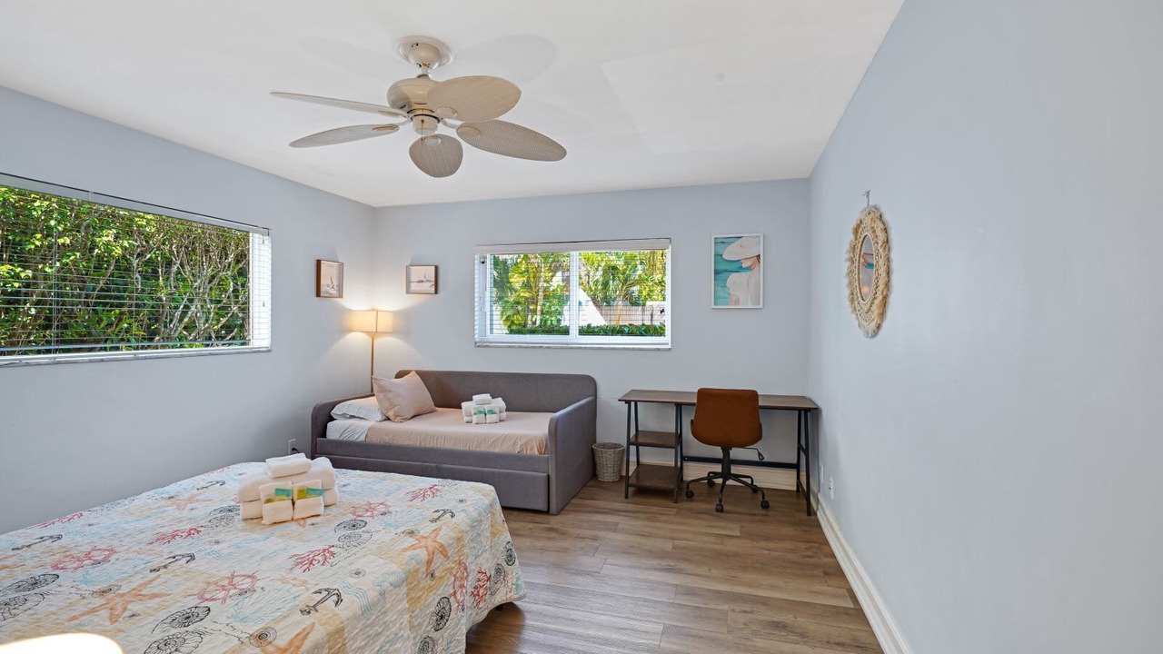 Photo of Bedroom in Coral Ridge Isles
