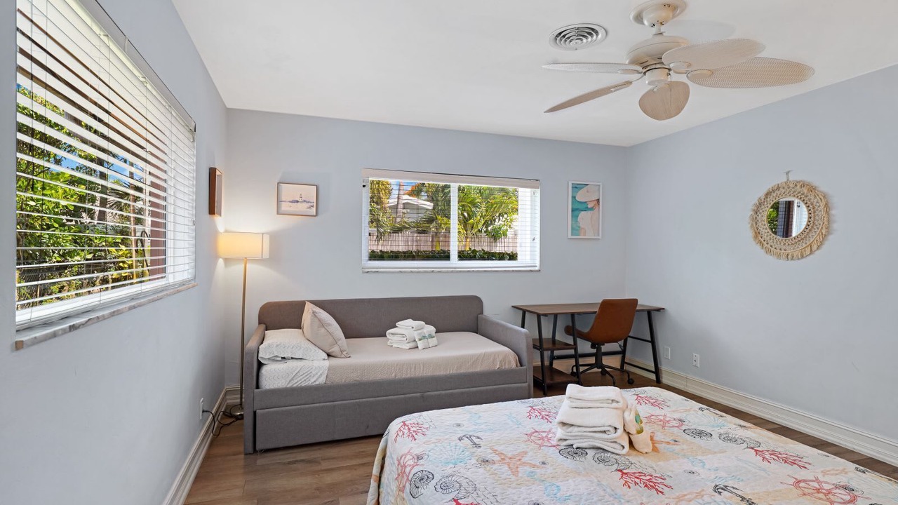 Photo of Bedroom in Coral Ridge Isles