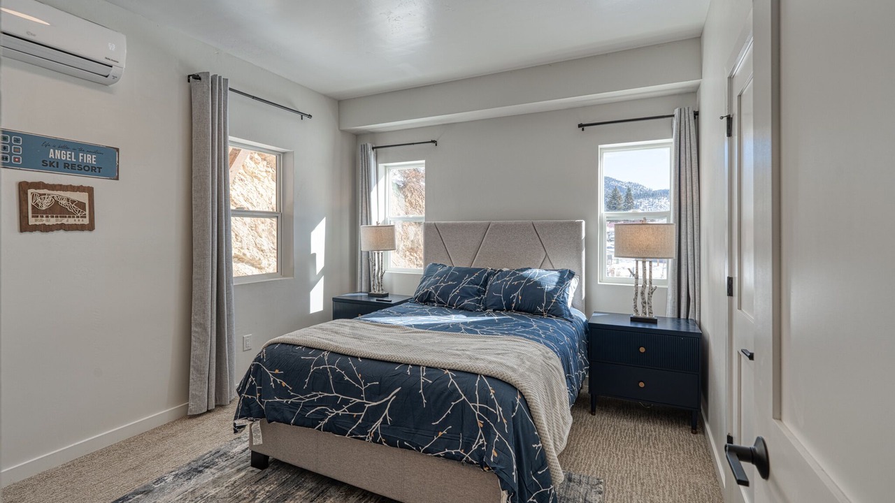 Photo of Bedroom in Red River