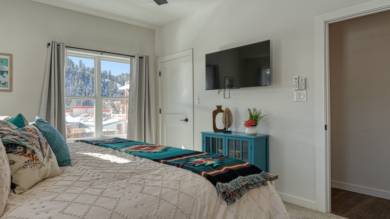 Photo of Bedroom in Red River