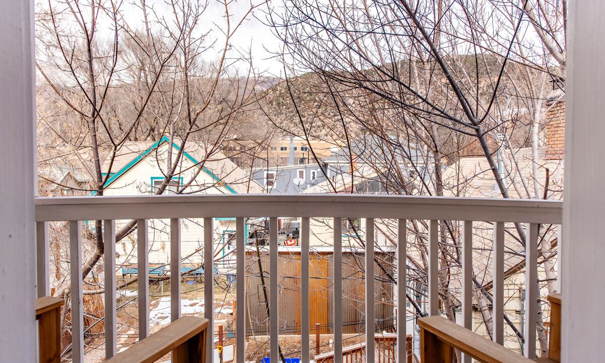 Photo of Patio Balcony in Glenwood Springs