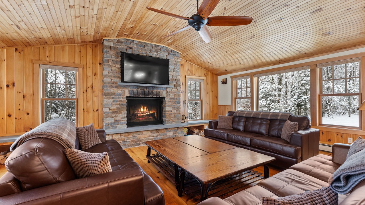 Photo of Livingroom in North Creek