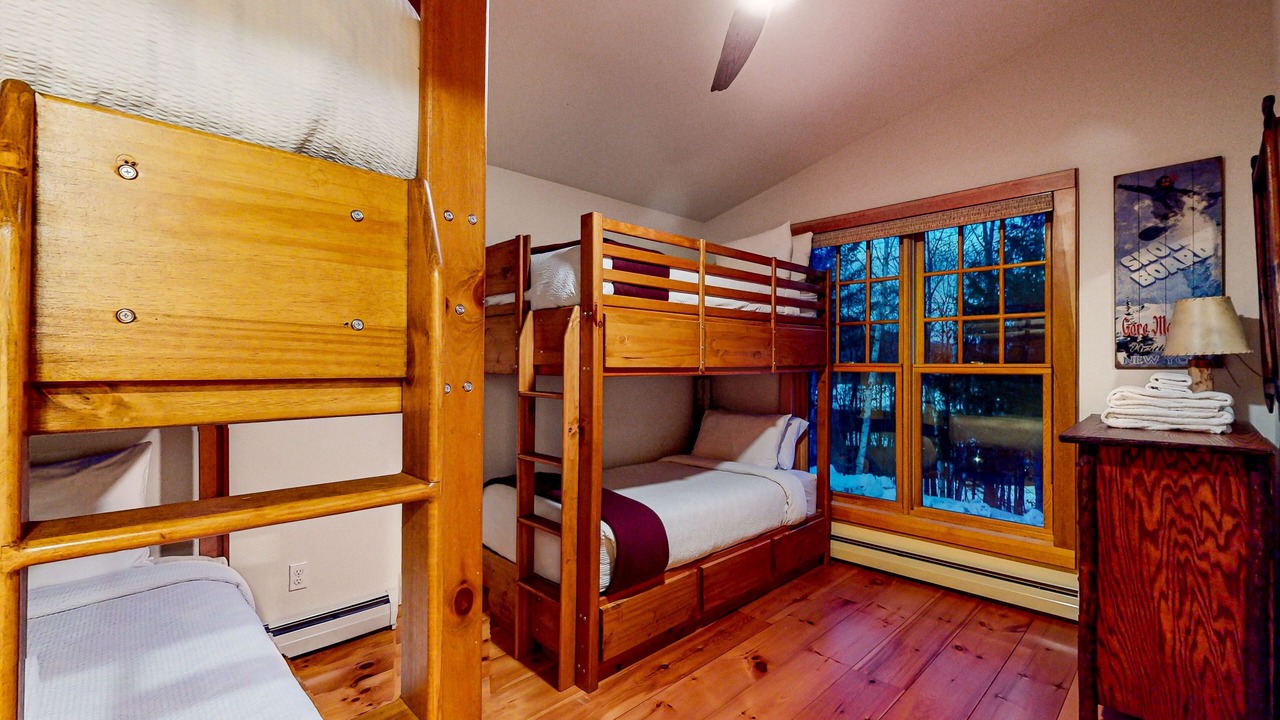 Photo of Bedroom in North Creek