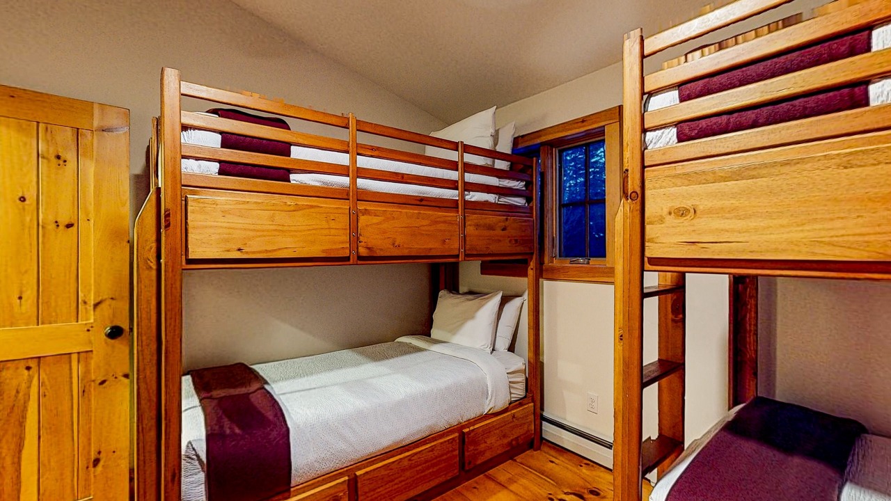 Photo of Bedroom in North Creek