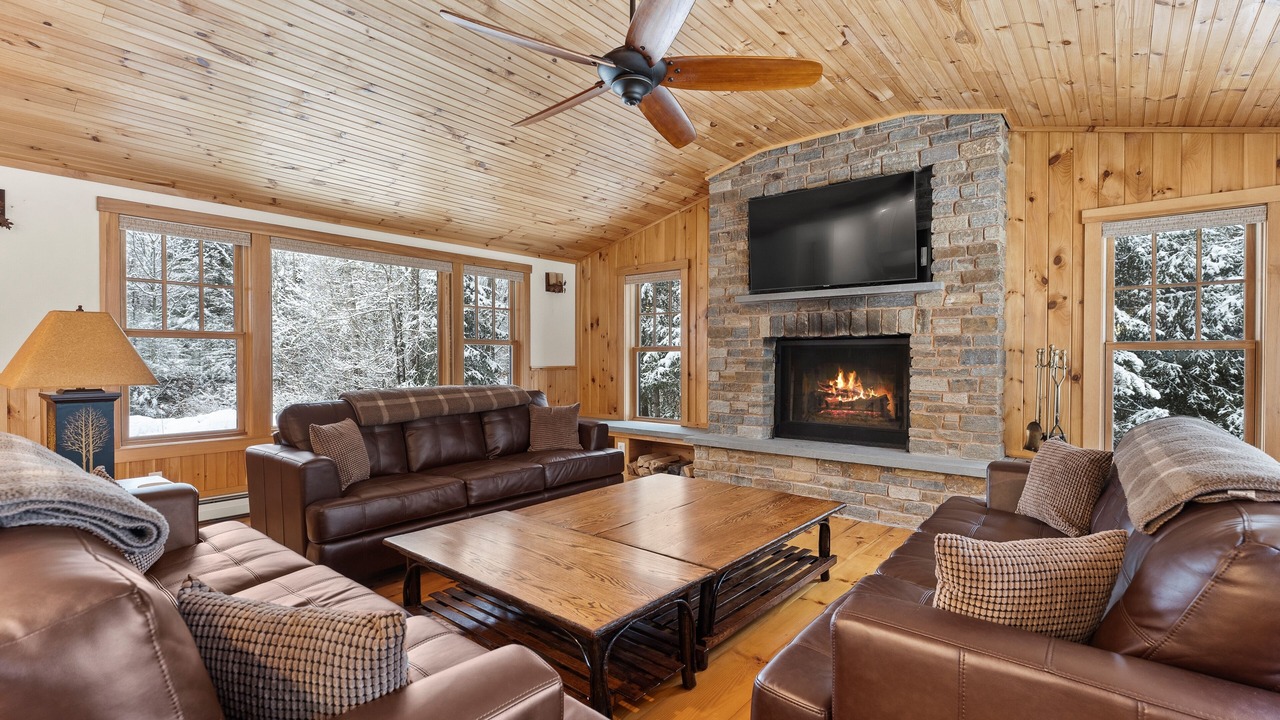 Photo of Livingroom in North Creek