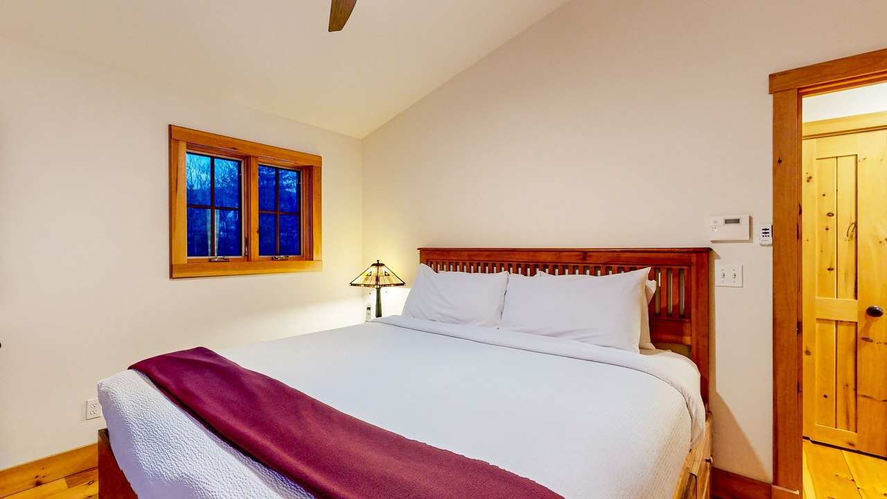 Photo of Bedroom in North Creek