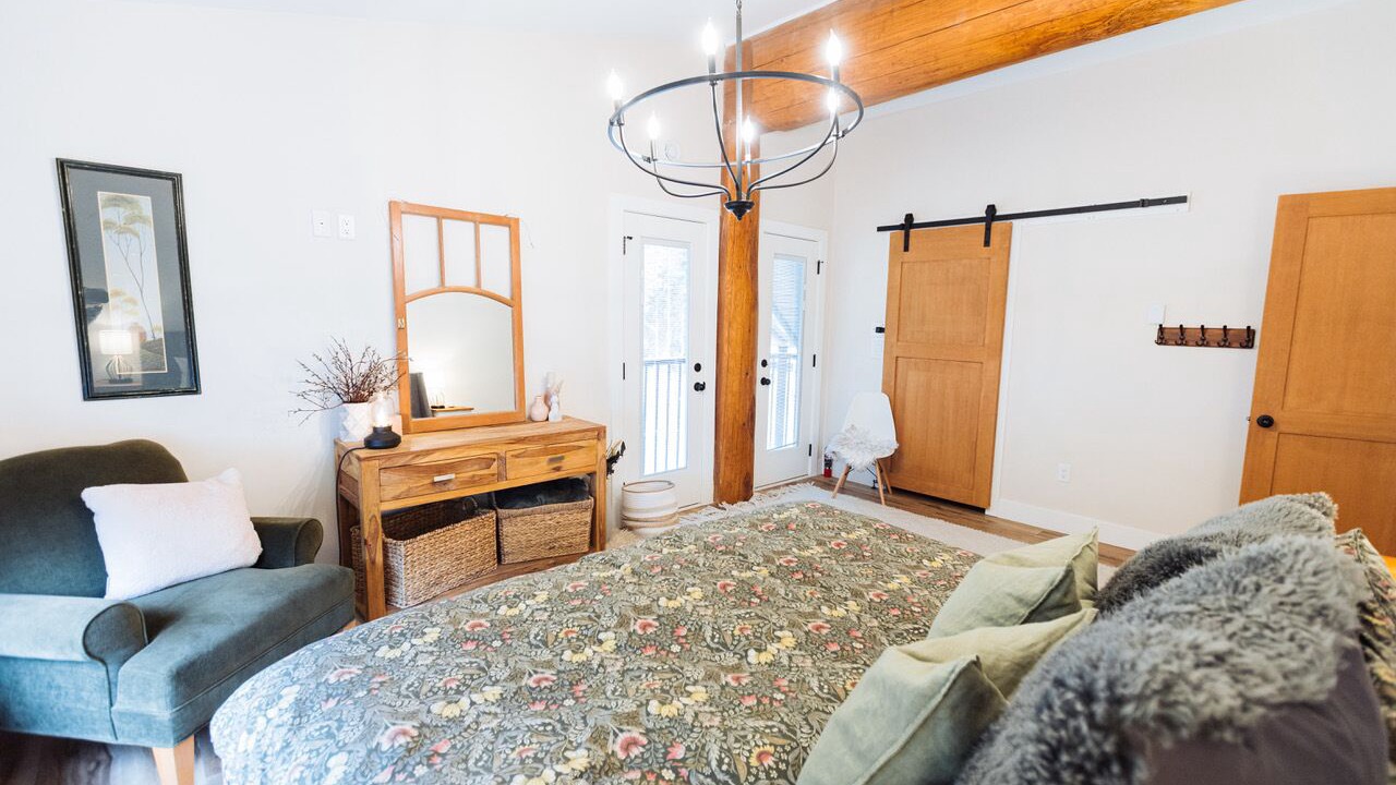 Photo of Bedroom in Sunshine Valley