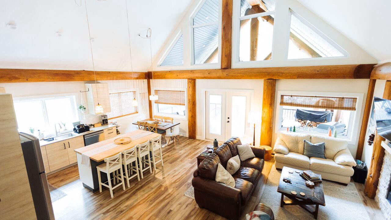 Photo of Livingroom in Sunshine Valley