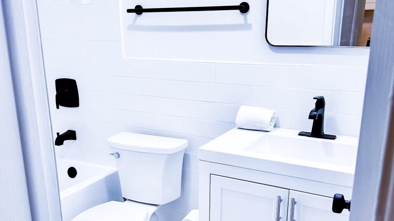 Photo of Bathroom in Lauderdale-by-the-Sea