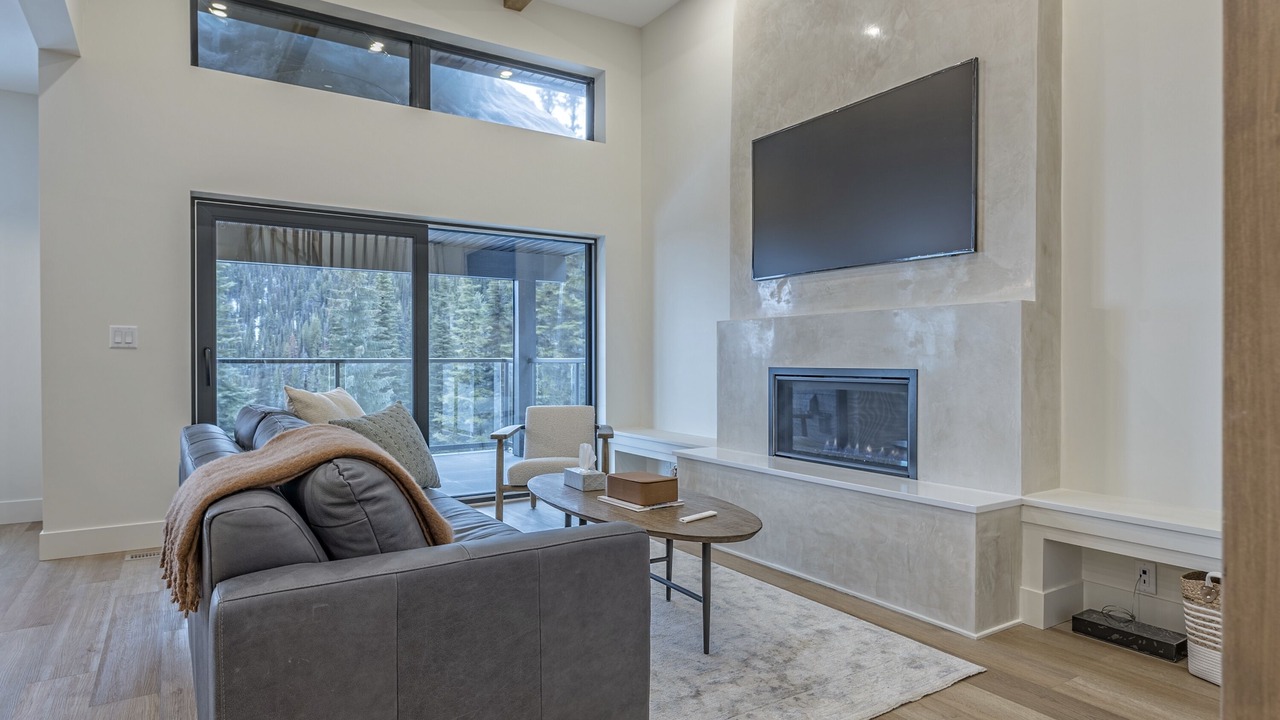 Photo of Livingroom in Silver Star Mountain