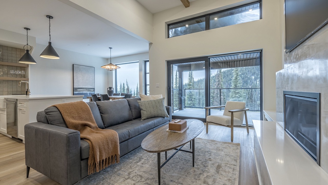 Photo of Livingroom in Silver Star Mountain