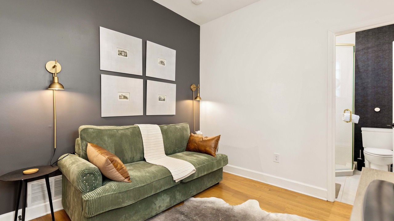 Photo of Livingroom in Highland