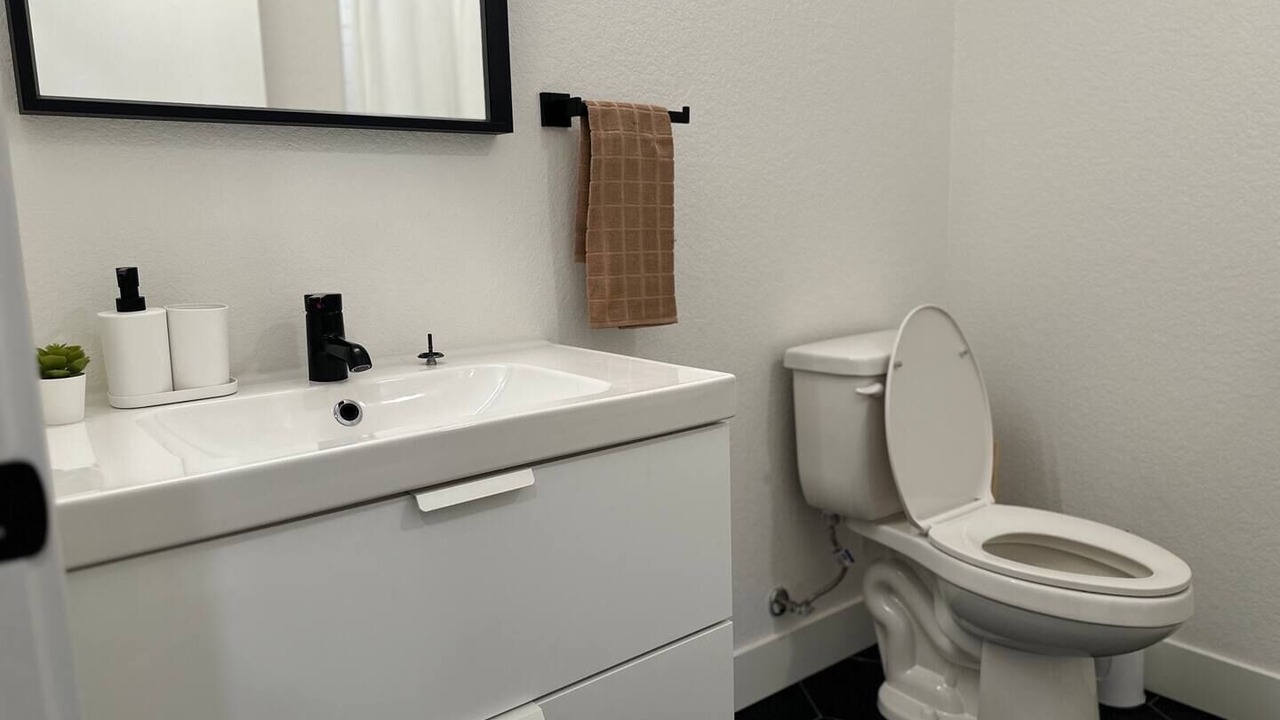 Photo of Bathroom in West Colfax
